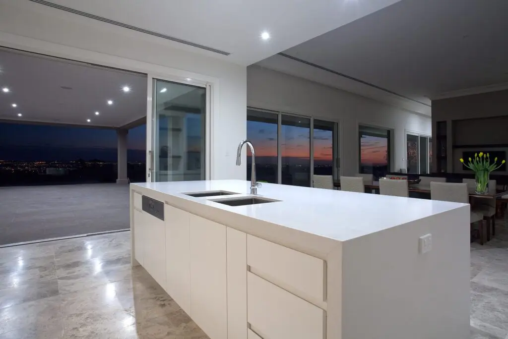 harkaway-contemporary-kitchen_02